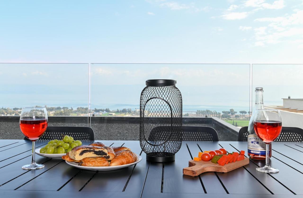 Yalarent C Kinneret Hotel Apartments Migdal Extérieur photo