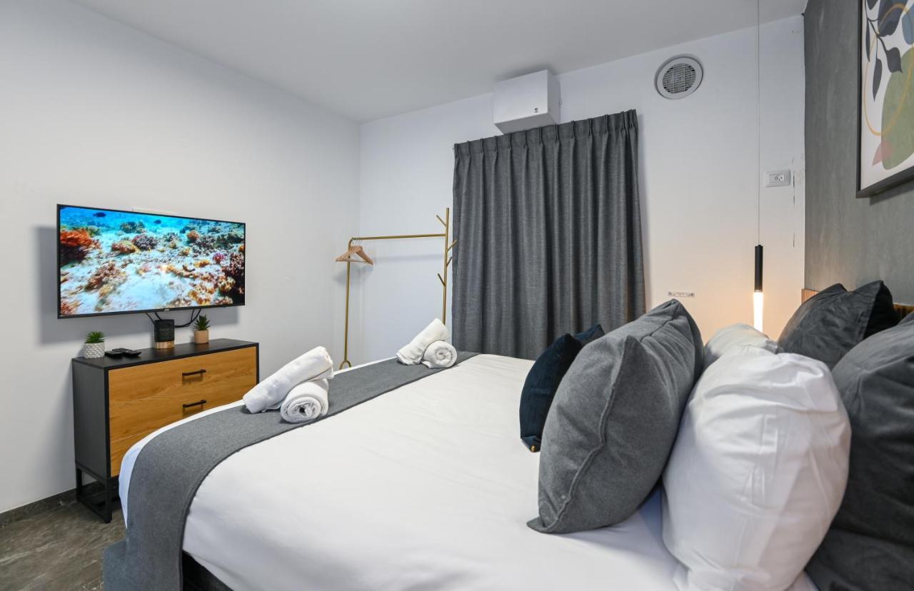 Yalarent C Kinneret Hotel Apartments Migdal Extérieur photo
