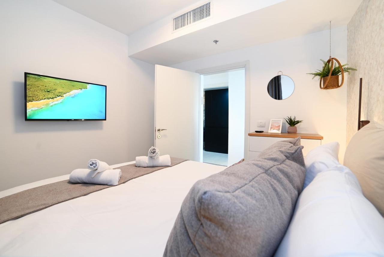 Yalarent C Kinneret Hotel Apartments Migdal Extérieur photo