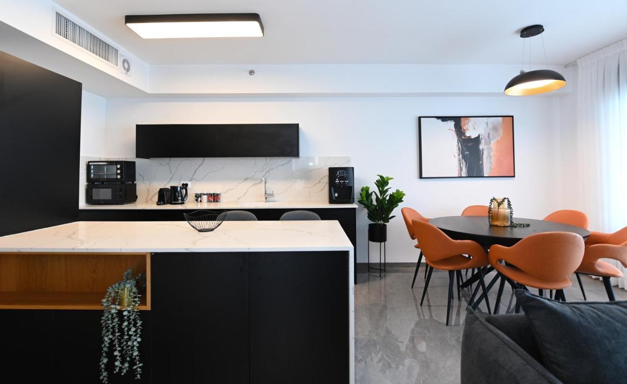 Yalarent C Kinneret Hotel Apartments Migdal Extérieur photo