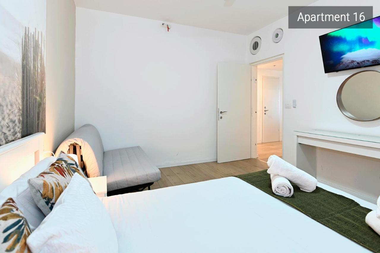 Yalarent C Kinneret Hotel Apartments Migdal Extérieur photo