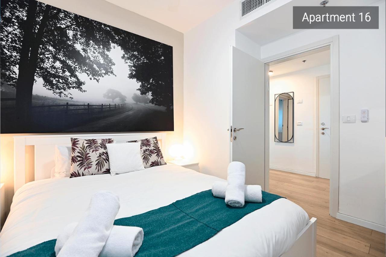 Yalarent C Kinneret Hotel Apartments Migdal Extérieur photo